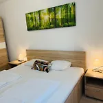 Leda 1-2 Aranypart Apartment Siofok