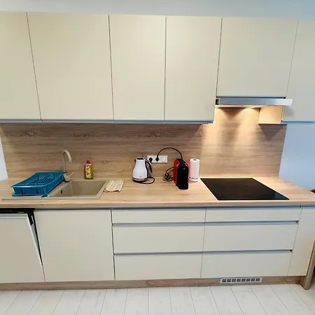 Leda 1-2 Aranypart Апартаменты