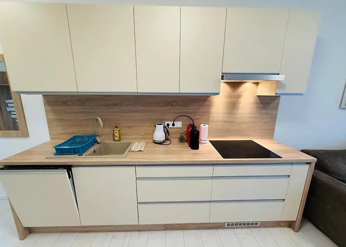 Leda 1-2 Aranypart דירה