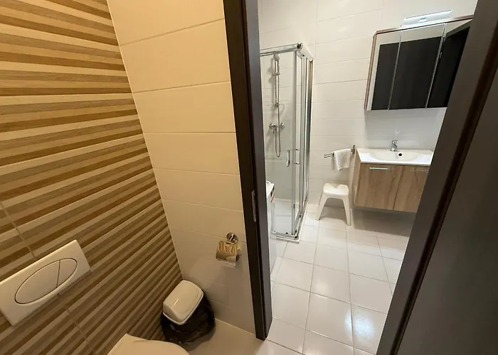 Leda 1-2 Aranypart דירה